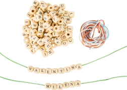 Wooden threading letter beads small foot – set of 300 pcs