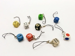 Detoa sleutelhanger dobbelsteen – kleurrijke hanger voor sleutels