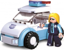 Policière avec véhicule de Sluban