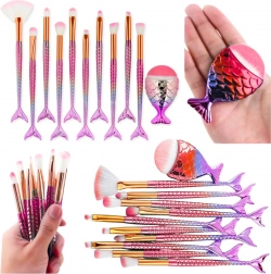 Set mit 11 Make-up-Pinseln mit Regenbogen-Meerjungfrauschwanz