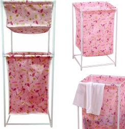 Wäschekorb mit doppeltem Regal