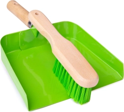 Children's Dustpan and Brush Set by Bigjigs Toys