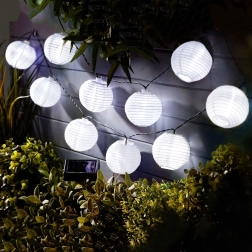 Solar-Lichterkette mit weißen Lampions und kaltweißen LEDs, 2,5 m