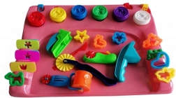 Modelo large kitchen set with modeling mat