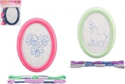 Embroidery kit in a hanging frame for children (assorted designs)