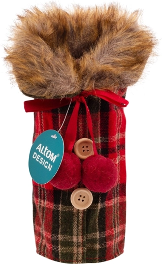 Faux-fur trim and decorations for a premium feel