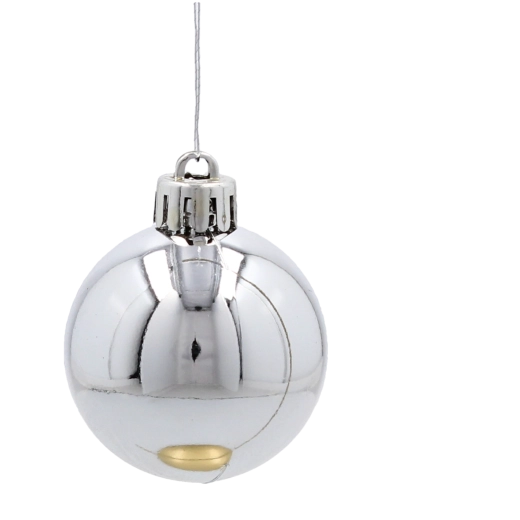 Sparkle and reflections that brighten the interior