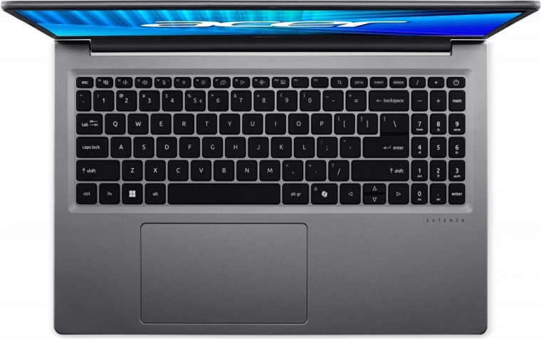 Komfortable Tastatur und großes Touchpad