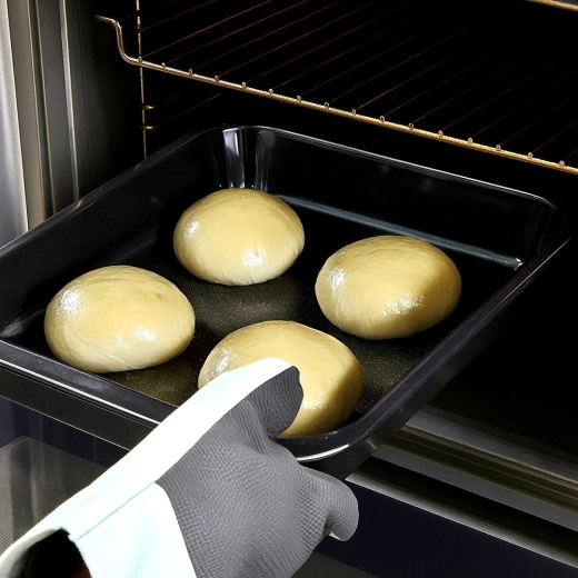 Hoge randen voor veilig bakken