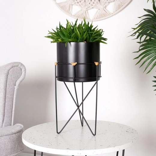 Elegante mattschwarze Ausführung