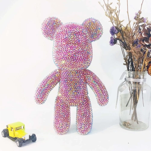 Sparkling effect and bold colors