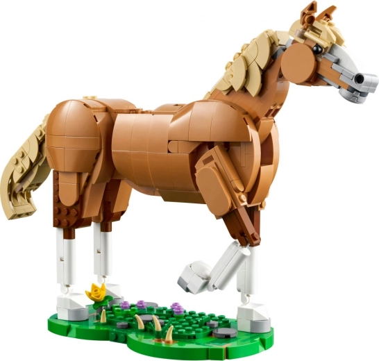Beweegbaar paard om mee te spelen en neer te zetten