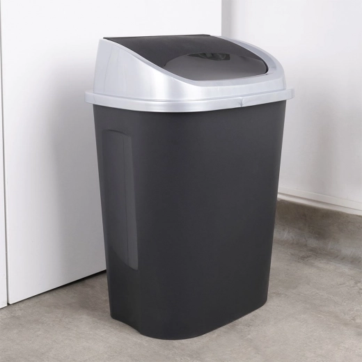 Touch-free swing lid for clean operation