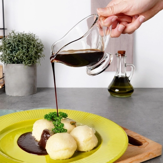 Comfortable, clean pouring without drips