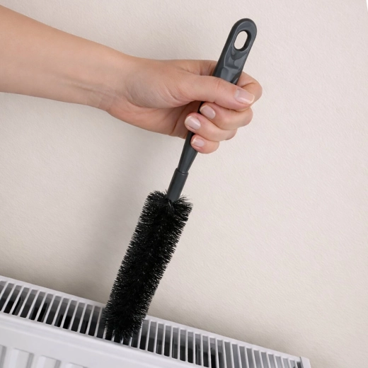 Effektive Reinigung zwischen den Heizkörperrippen