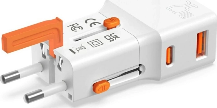 Worldwide travel adapter