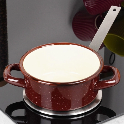 Safe handling thanks to the detachable handle