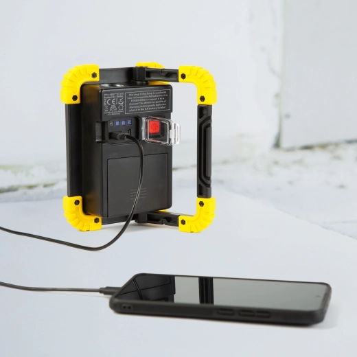 Power bank with micro-USB port