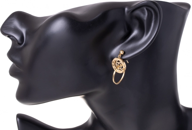 Elegant look for every day