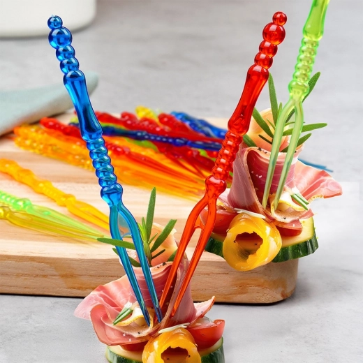 Comfortable serving of canapés