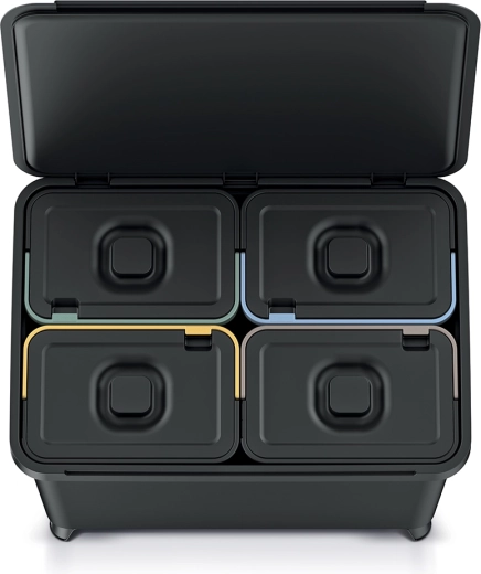 Quatre bacs amovibles avec codage couleur