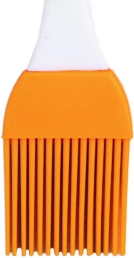 Flexible silicone bristles for even brushing