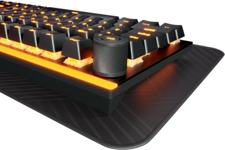 Compact TKL and convenient media control