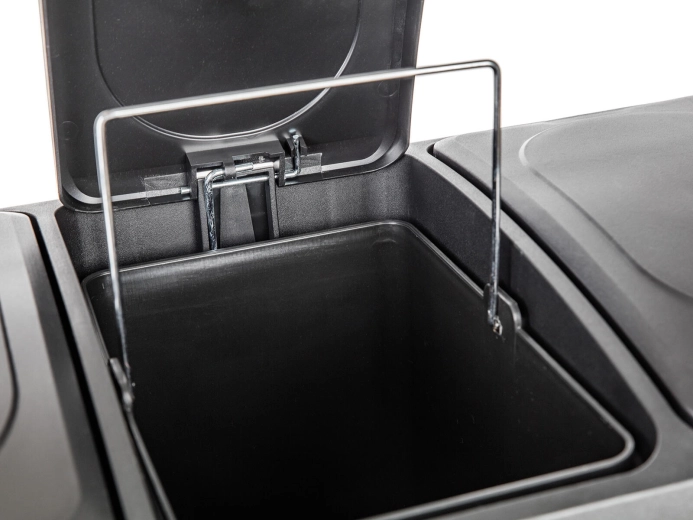 Einfaches Entleeren dank herausnehmbarer Eimer