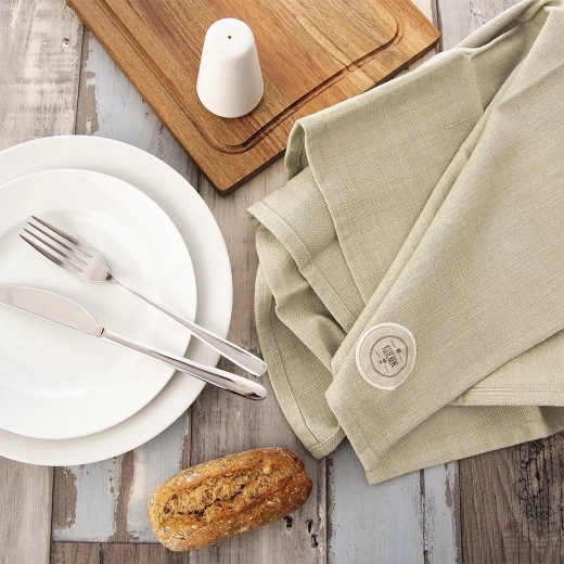 Utilisation polyvalente en cuisine et sur la table