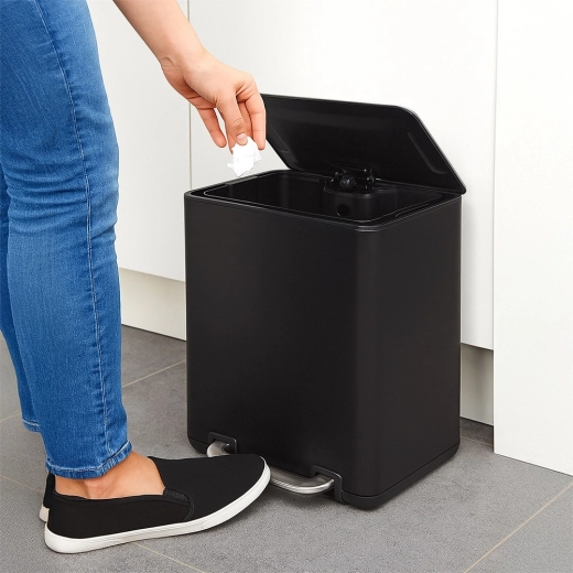 Hygienic hands-free opening