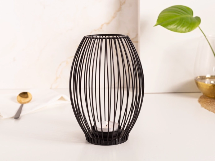 Grid design that enhances the light