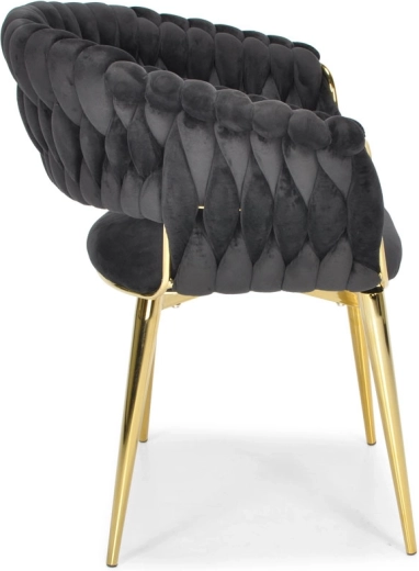 Braided backrest with a WOW effect