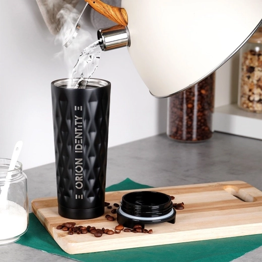 Vakuumisolierung mit Doppelwand