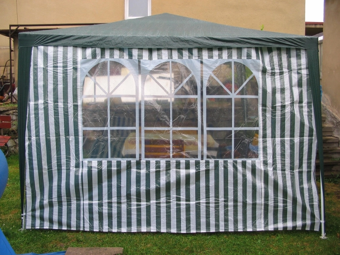 Ideal size for 3 × 3 m gazebos