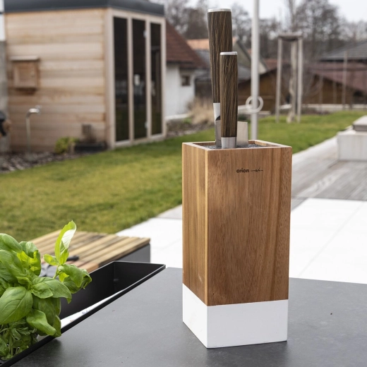 Elegant acacia wood