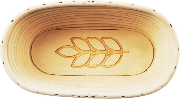 Decorative ear motif and spiral ribbing