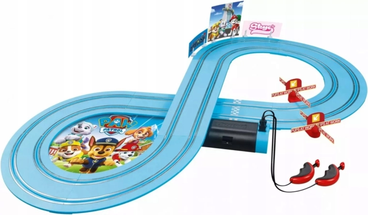 2,4 m plezierige baan met draaiende propellers