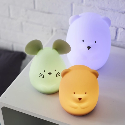 Bis zu 12 Stunden Leuchtdauer und Laden über Micro-USB