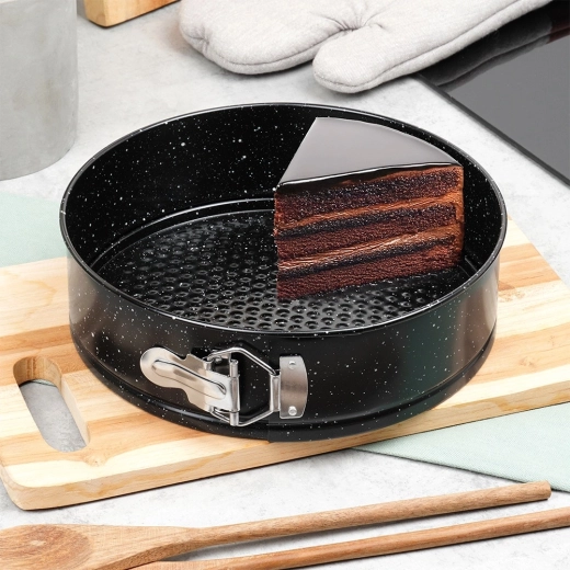 Even baking up to 230 °C