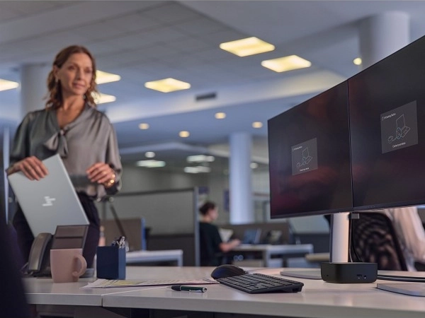 Connexion par un seul câble et alimentation jusqu’à 100 W