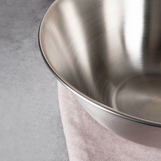 Robuster Edelstahl mit matter Oberfläche