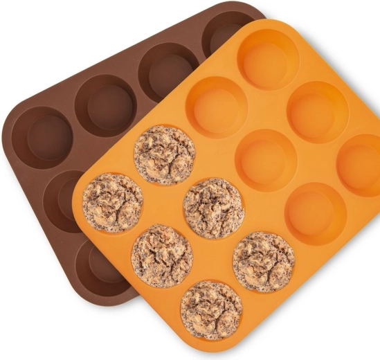 Bake up to 12 muffins at once