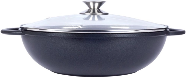 Glass lid with steam vent