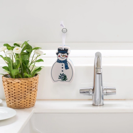 Practical hanging and easy storage