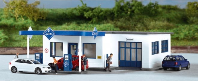 ARAL Gas Station with Car Wash Construction Kit PIKO HOBBY H0