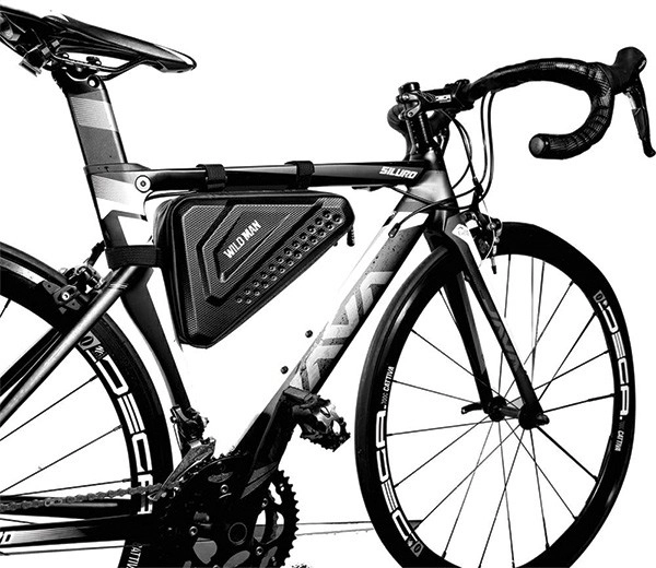 Quick tool-free frame mounting