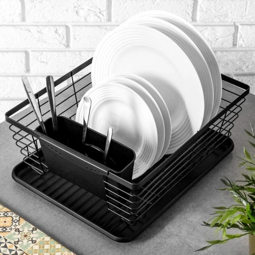 Smart organization for plates and cutlery