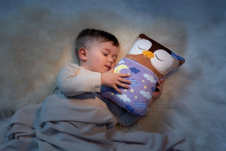 Super-soft cuddle pillow