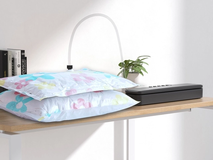 Mise sous vide dans des récipients et bouchon pour bouteilles