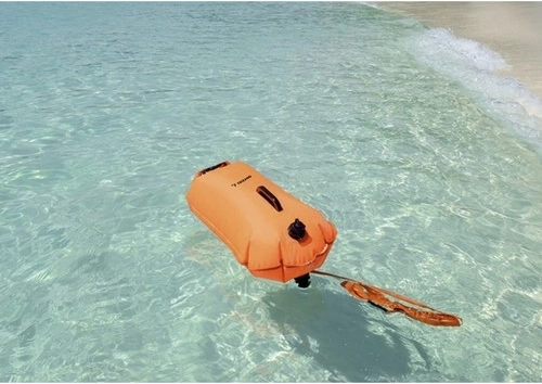 2-in-1: Sicherheitsboje und Drybag-Tasche